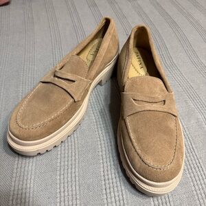 Patina x Portland Leather Beige Zoe Chunky Suede Loafers Minimal Academia Sz 11